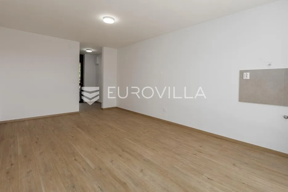 istra, duga uvala, 1. kat, adaptirani apartman u sklopu naselja s pogledom na more,150 m od mora - slika 9