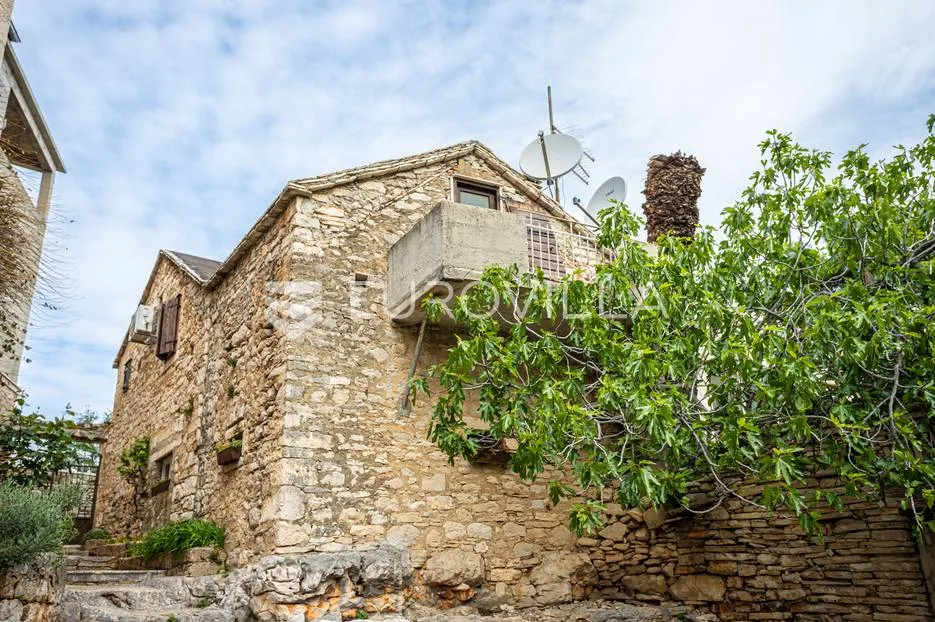brač, supetar, autentična kamena kuća - slika 4