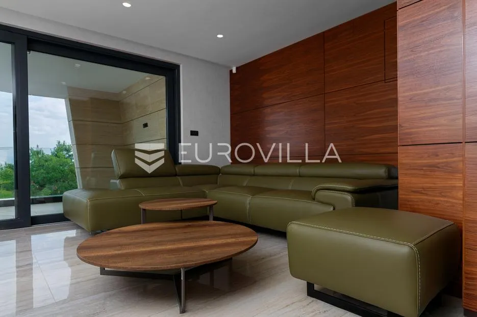 malinska dubašnica, 152,57 m² trosobni luksuzan stan s boravkom i bazenom - slika 2