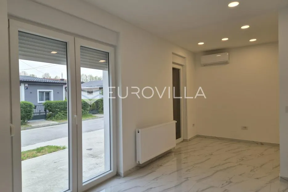 Zagreb, Donja Dubrava, Retkovec, dvojna kuća 81 m², vrt NOVOGRADNJA