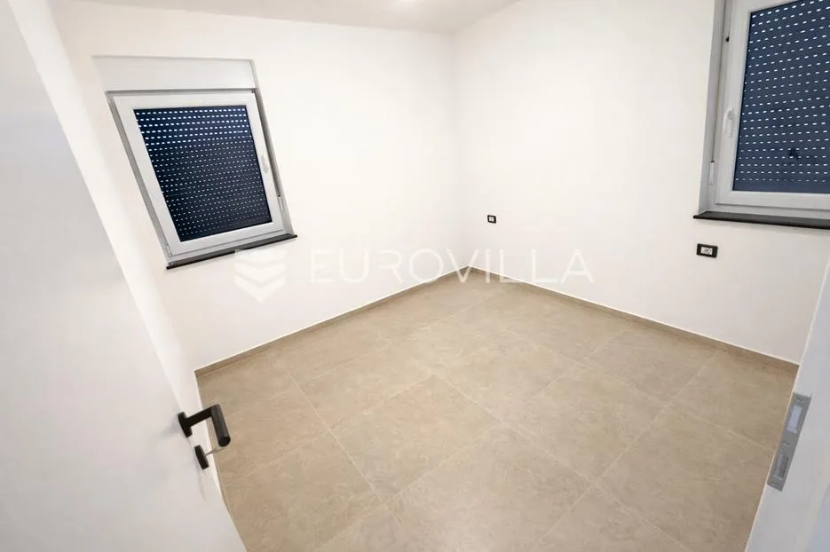 pag, šimuni, trosoban stan s vrtom 120 m od mora - slika 17