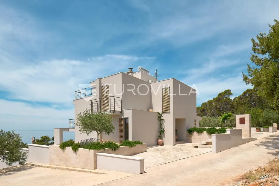 hvar, sveta nedjelja, luksuzna vila na prekrasnoj lokaciji - slika 3