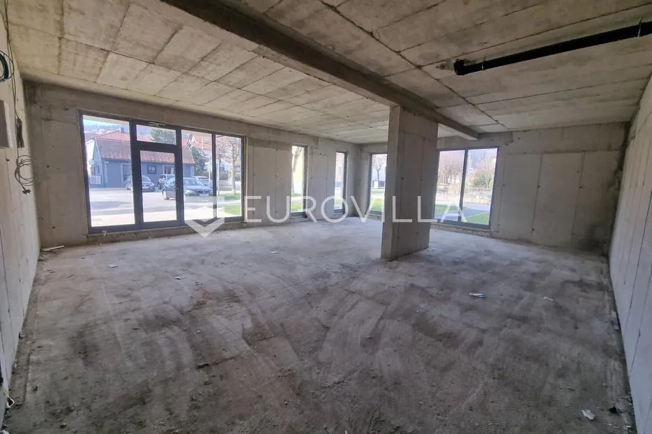 Samobor, poslovni prostor 108 m2 NOVOGRADNJA - Centar