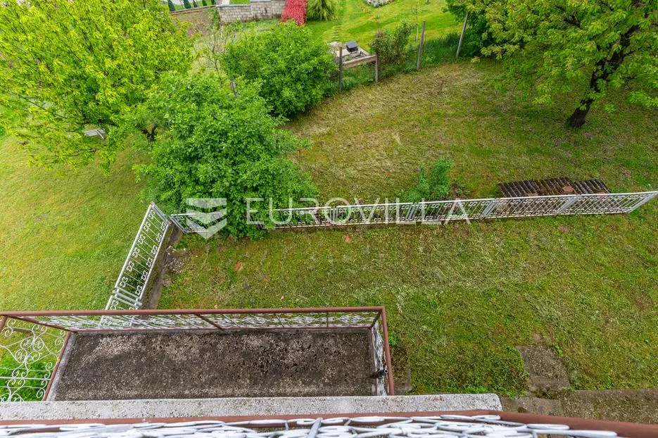 požega, obiteljska kuća s velikom okućnicom i garažom - slika 39