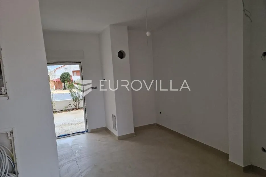 pag, mandre, dvoetažni dvosoban stan 200m od mora, 65,72 m² - slika 10