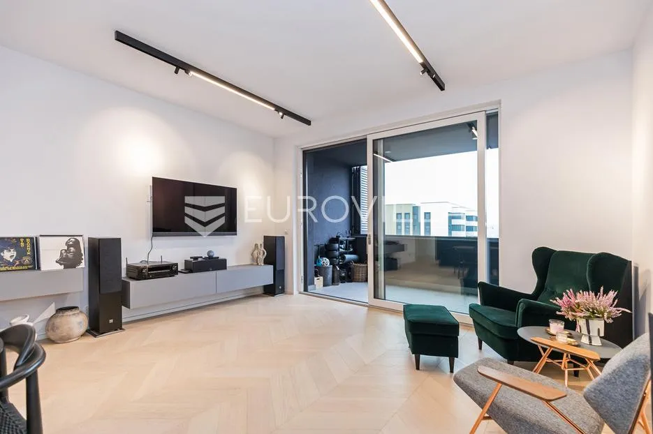 zagreb, vmd heinzelova, luksuzan četverosoban stan, 123,56 m² - slika 1