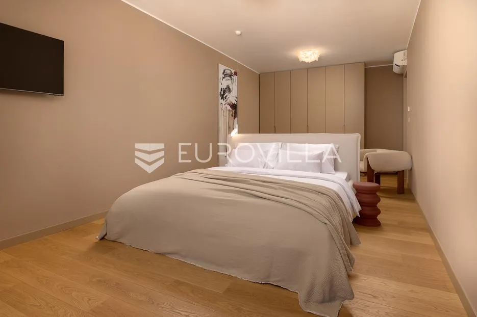 primošten, novogradnja, jedinstvena vila s bazenom - slika 28