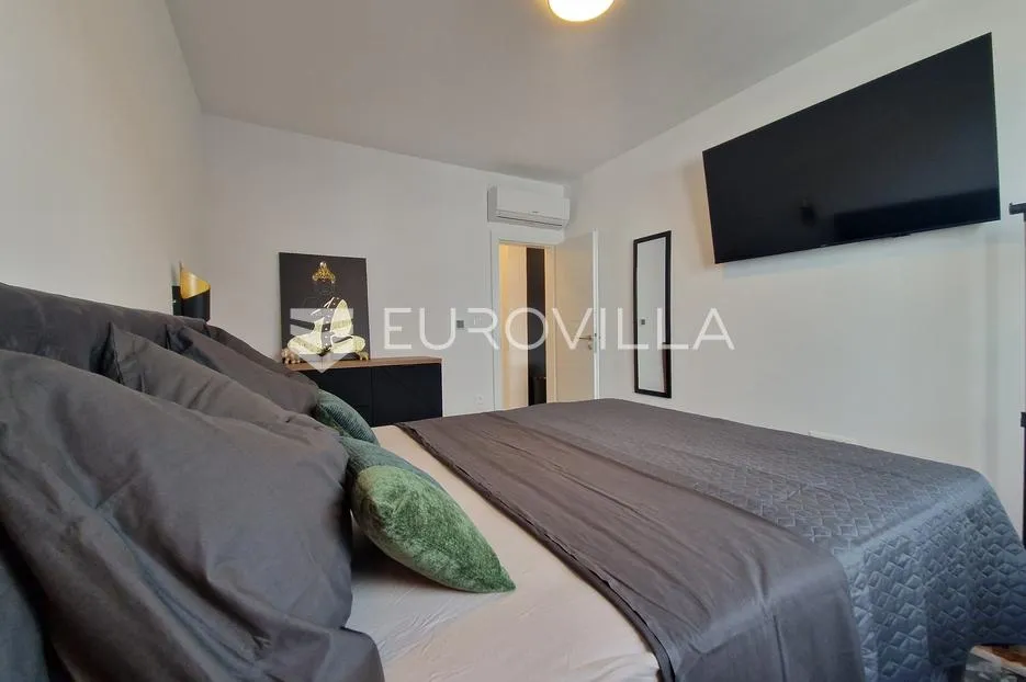vir, moderan apartman s dvije spavaće sobe, terasom, vrtom i 2 parkirna mjesta, centar - slika 32