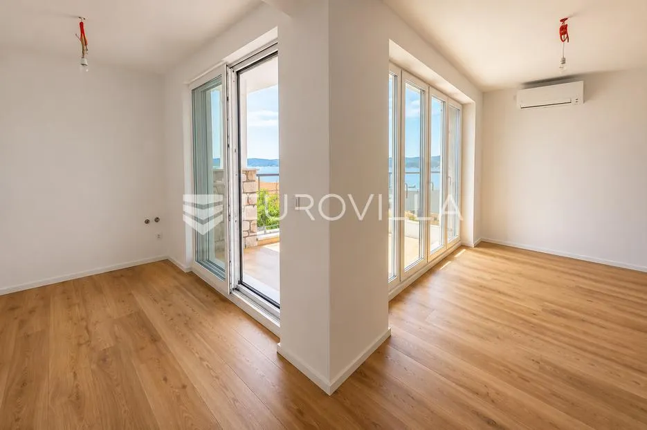 crikvenica, luksuzan trosoban stan 114 m² s garažom, 150m od mora - slika 4