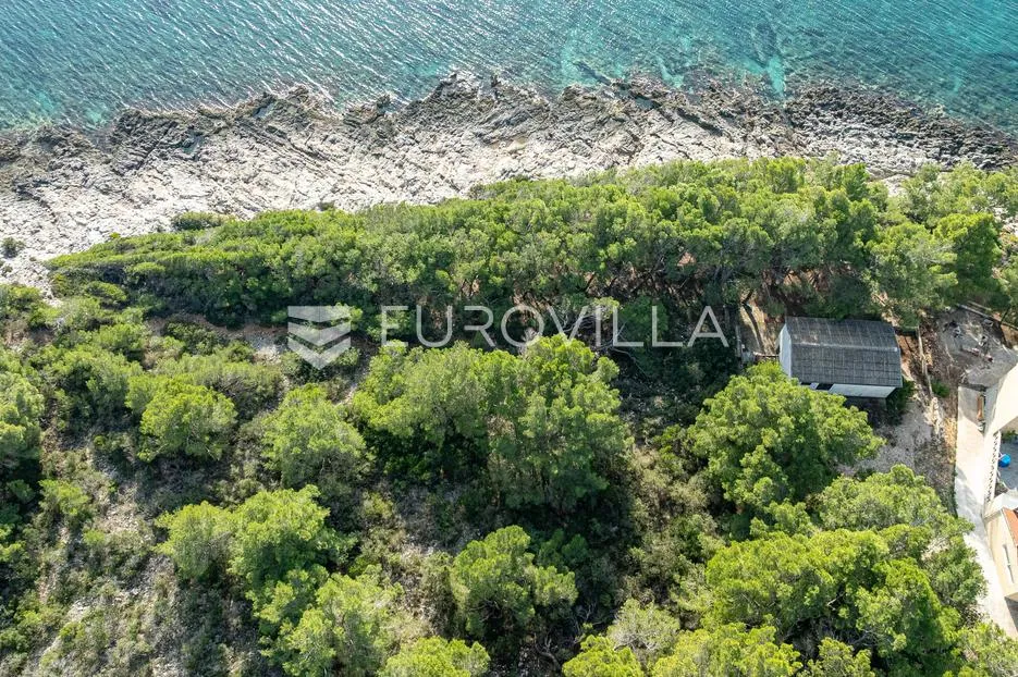 otok korčula, vela luka, građevinsko zemljište uz more - slika 2