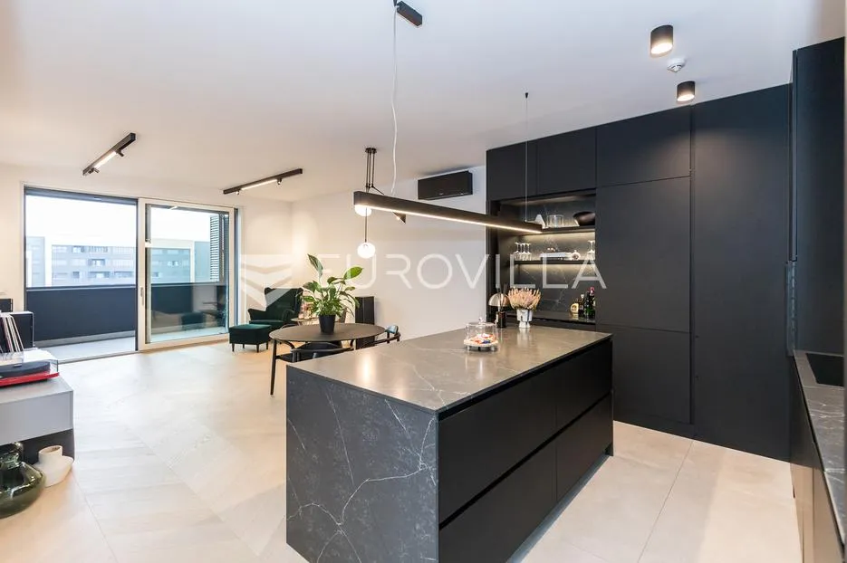 zagreb, vmd heinzelova, luksuzan četverosoban stan, 123,56 m² - slika 3