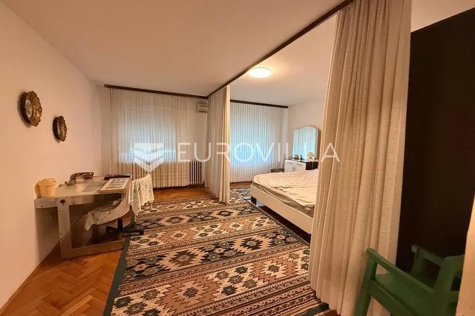 vinkovci, trosoban stan za najam u centru, 110 m² - slika 2