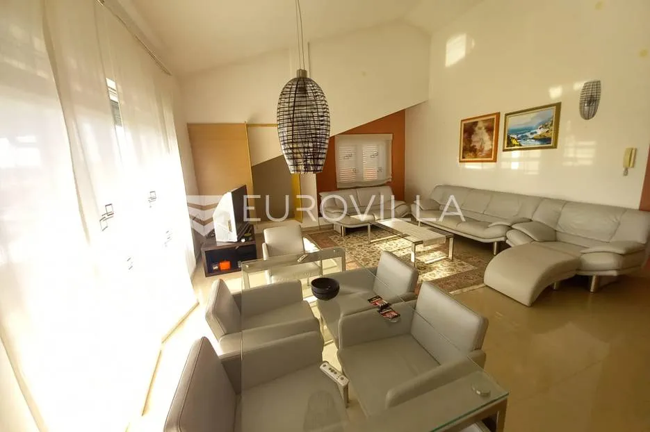 pula, pješčana uvala, penthouse s pogledom na more, vrtom, parking mjestom, 150 m² - slika 2