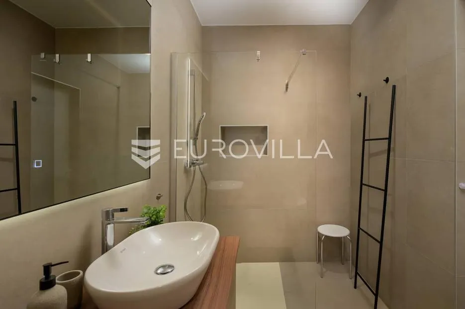rovinj, rovinjsko selo - luksuzna vila na izoliranoj lokaciji - slika 39