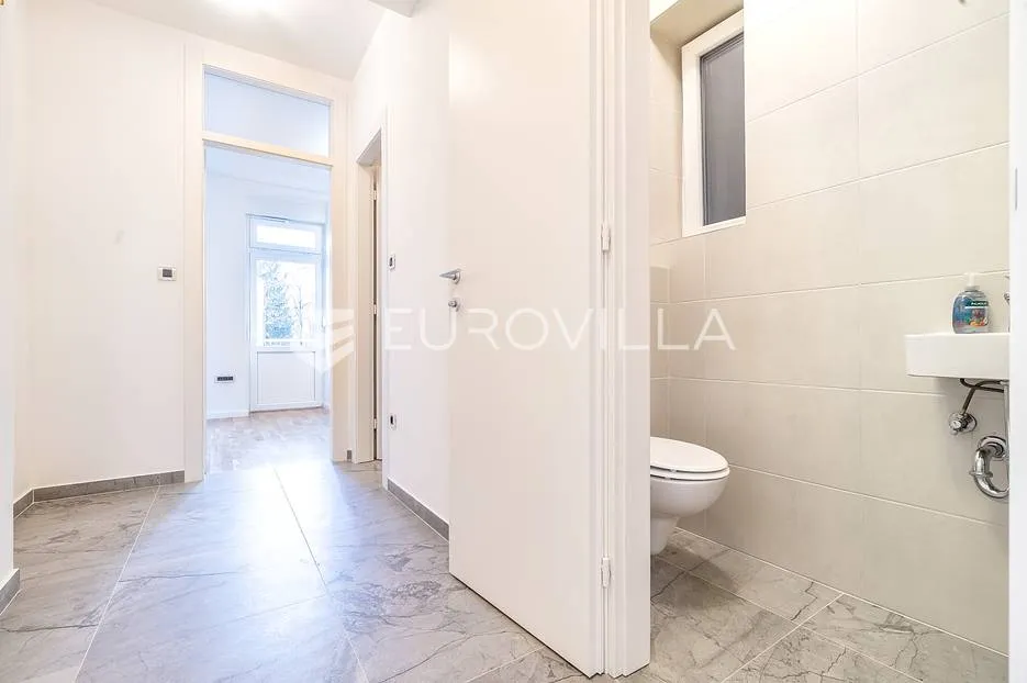 zagreb, donji grad, novouređen uredski poslovni prostor 63 m² - slika 4