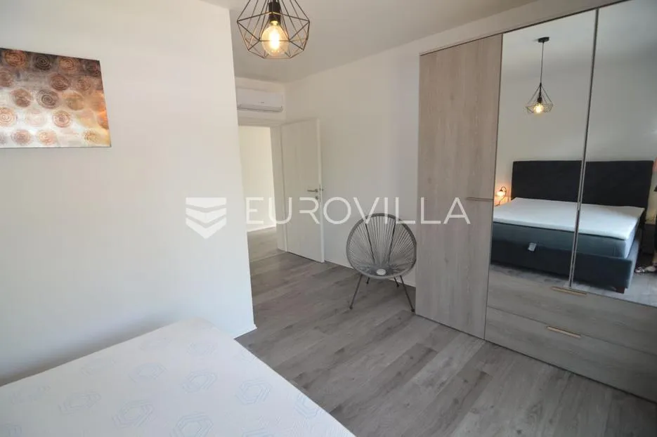 otok krk, gostinjac, novouređena vila s bazenom - slika 18