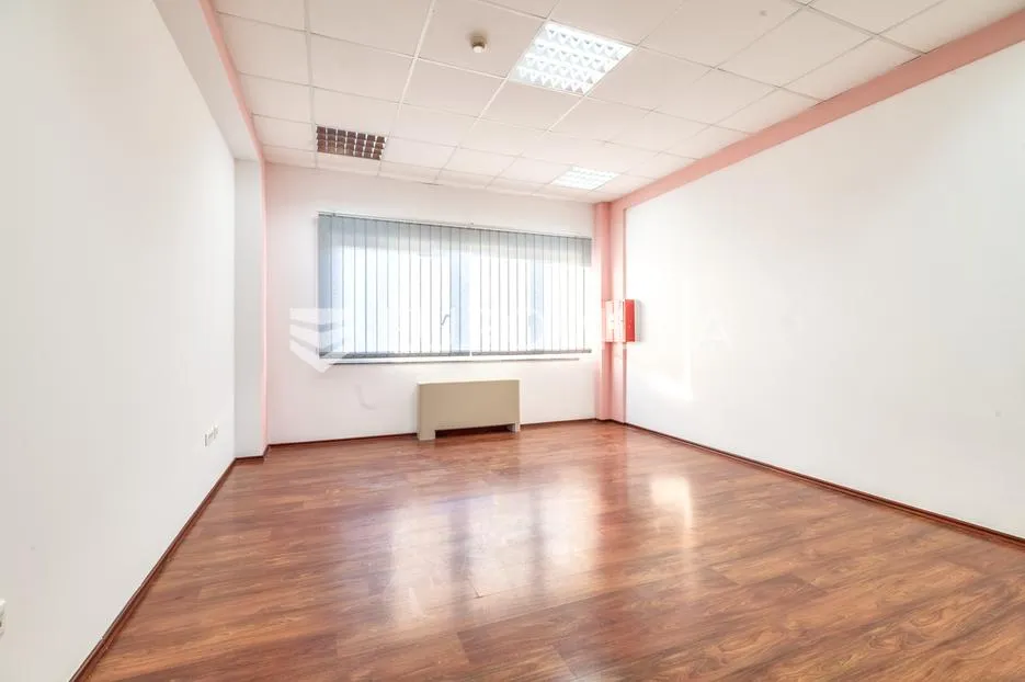zagreb, lučko, poslovni prostor + parking 240 m2 - slika 5