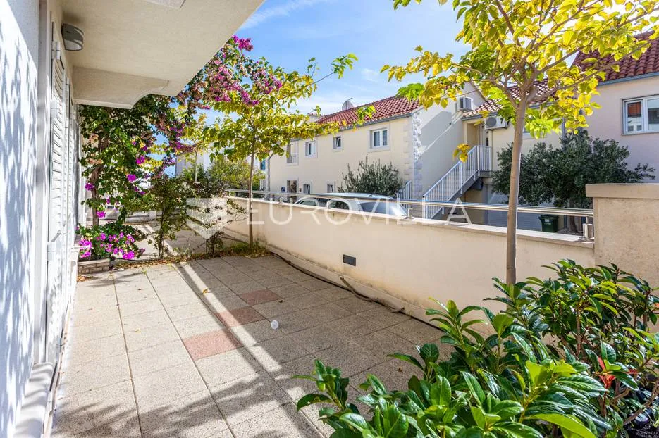 brač, bol, samostojeća apartmanska kuća s pogledom na more - slika 20