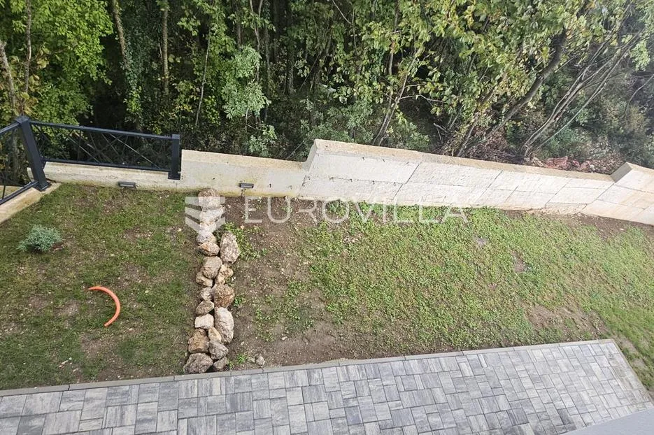 kastav, rešetari, četverosoban stan s loggiom i garažom u novogradnji - slika 9