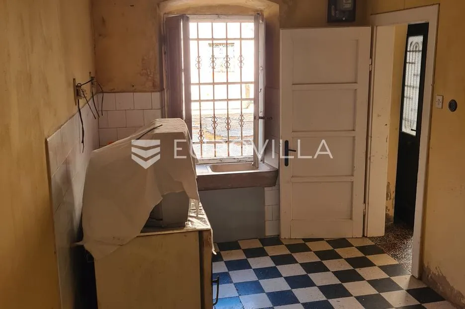 pelješac, županje selo, tradicionalna kamena kuća za adaptaciju - slika 4
