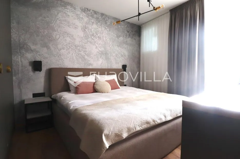 istra, poreč, potpuno renovirana kuća u staroj jezgri, 3 studio apartmana, pogled na more - slika 4
