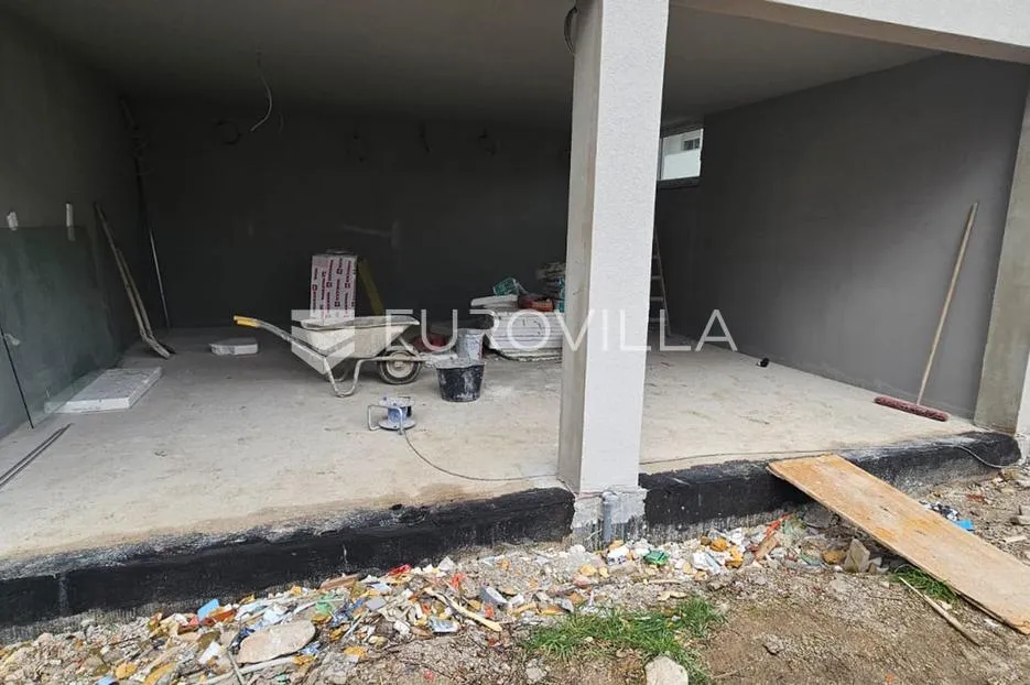kaštela, penthous 143 m² trosoban stan s teresaom i garažom - slika 10