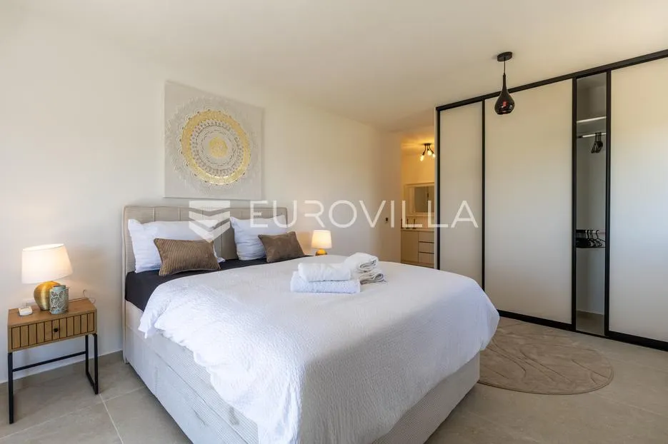 istra, tar, penthouse, tri spavaće sobe, lift, dva parkirna mjesta, novogradnja 191 m² - slika 16