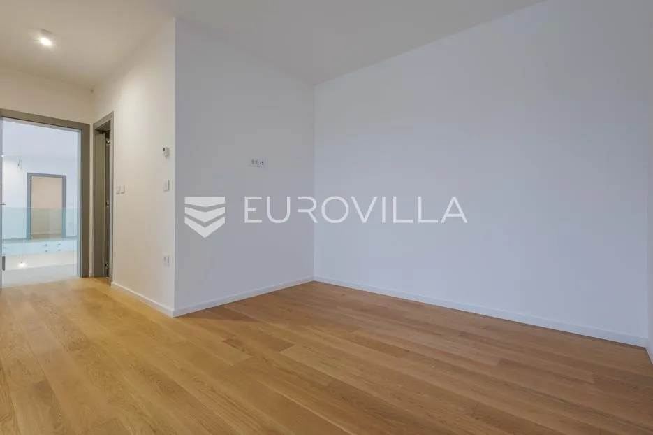 istra, pomer, unikatna, moderna villa 20 m od mora 417 m² - slika 27