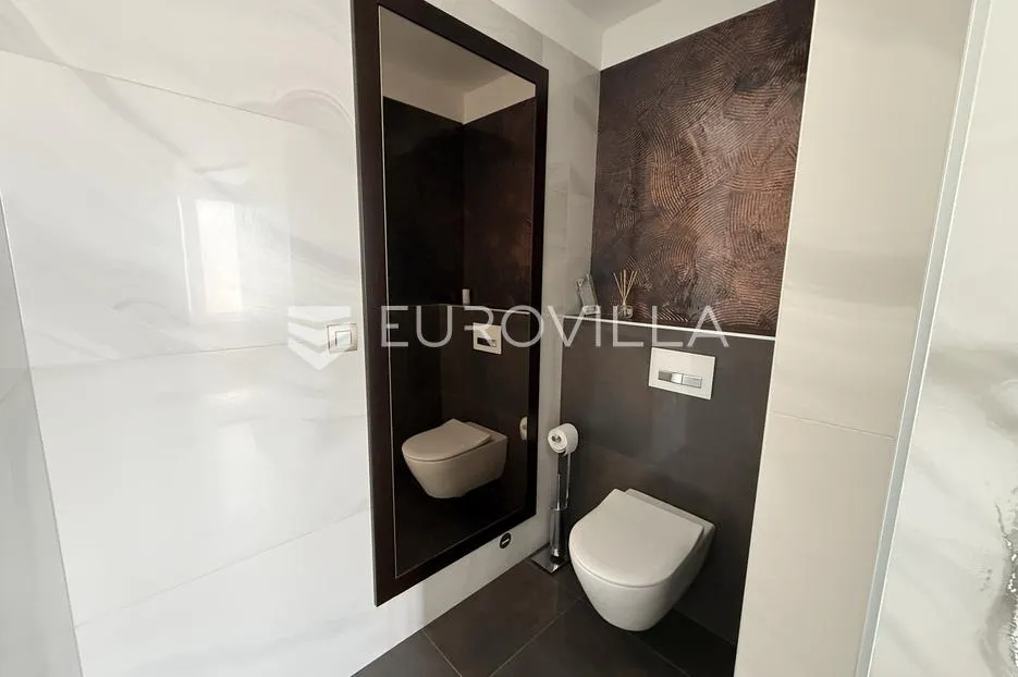 zadar, tiz, ekskluzivan penthouse s panoramskim pogledom na more, terasom, garažnim mjestom - slika 34