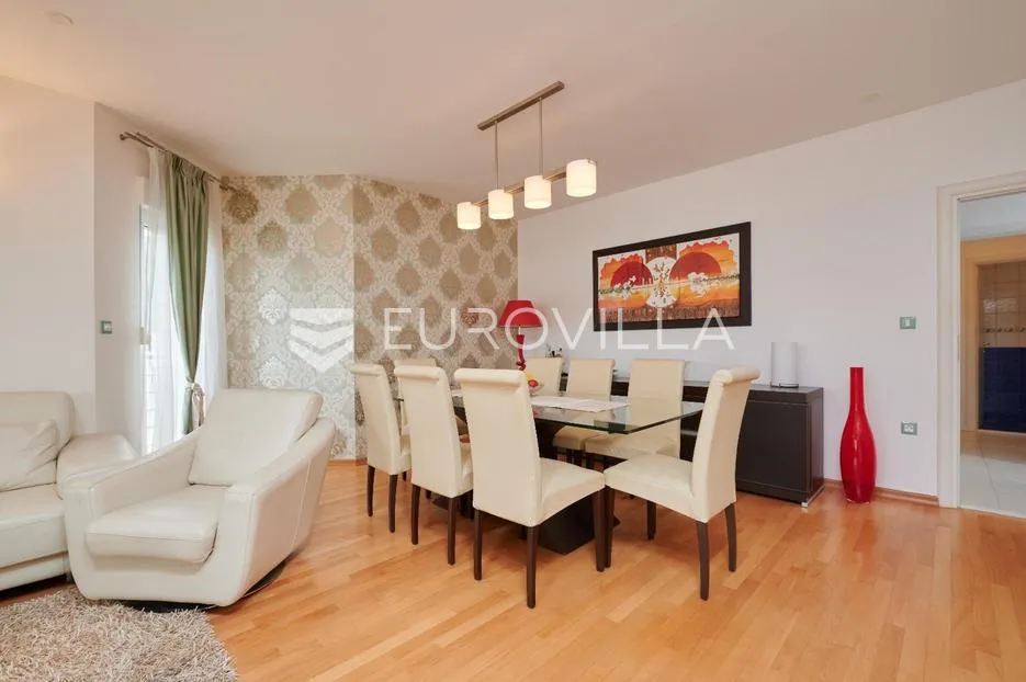 trogir, saldun, dvosoban stan površine 90 m2 s pogledom na more - slika 3