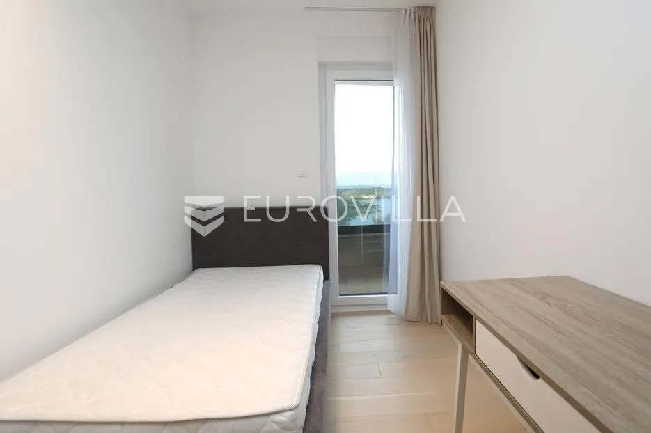 istra, pula, luksuzni penthaus 162 m² s pogledom more na top lokaciji - slika 17