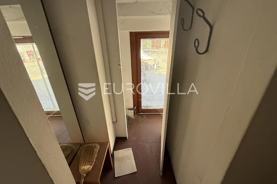 osijek, centar grada, najam poslovnog prostora, 82 m2 - slika 4