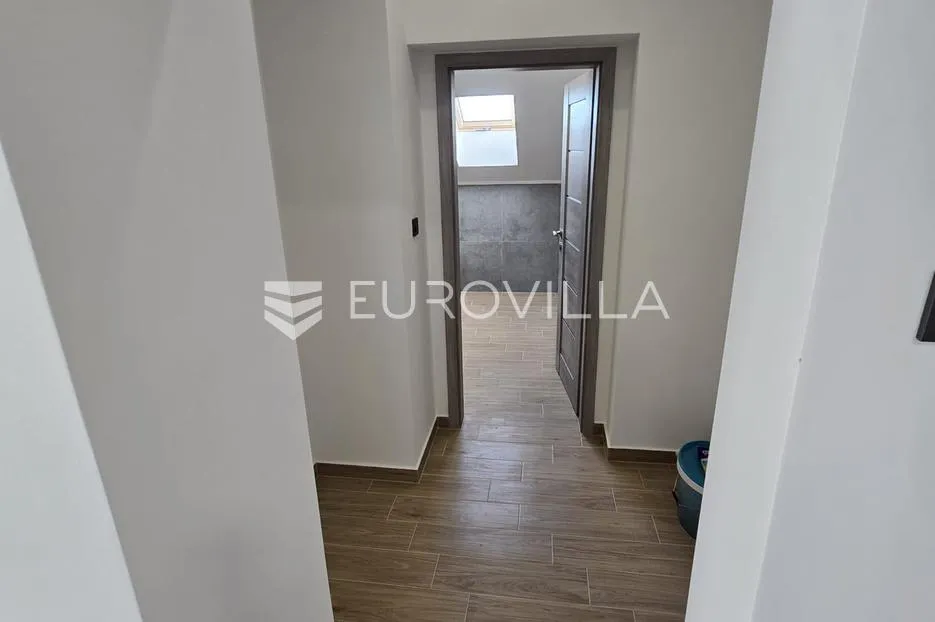 lužani, oriovac, renoviran trosobni stan, 62 m² - slika 13