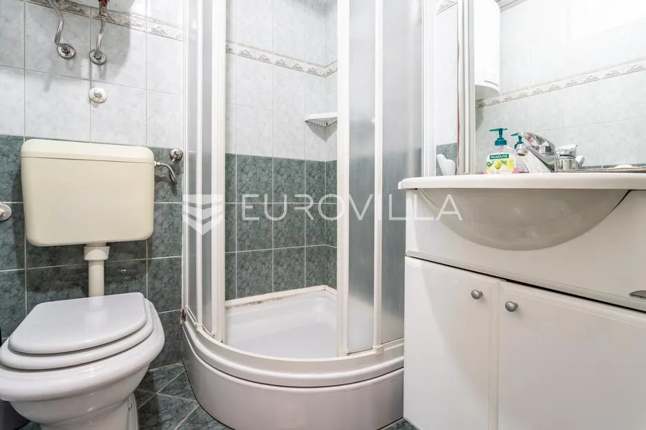 zaostrog, apartmanska kuća prvi red do mora - slika 11