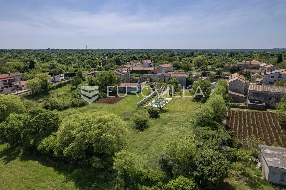 istra, svetvinčenat, imanje s dvije kamene kuće i okućnicom od 2.272 m² - slika 16