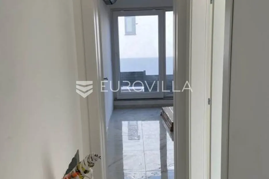 rovinjsko selo, novosagrađena prizemnica, bazen, sauna - slika 9