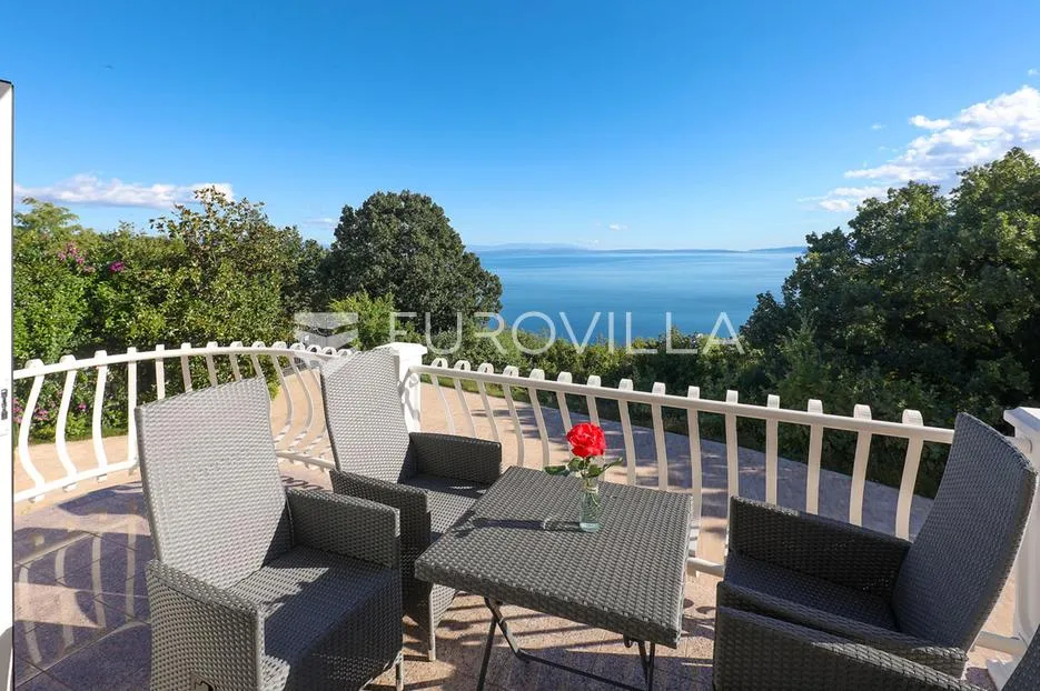 opatija, bregi, predivna obiteljska vila, panoramski pogled na more - slika 23