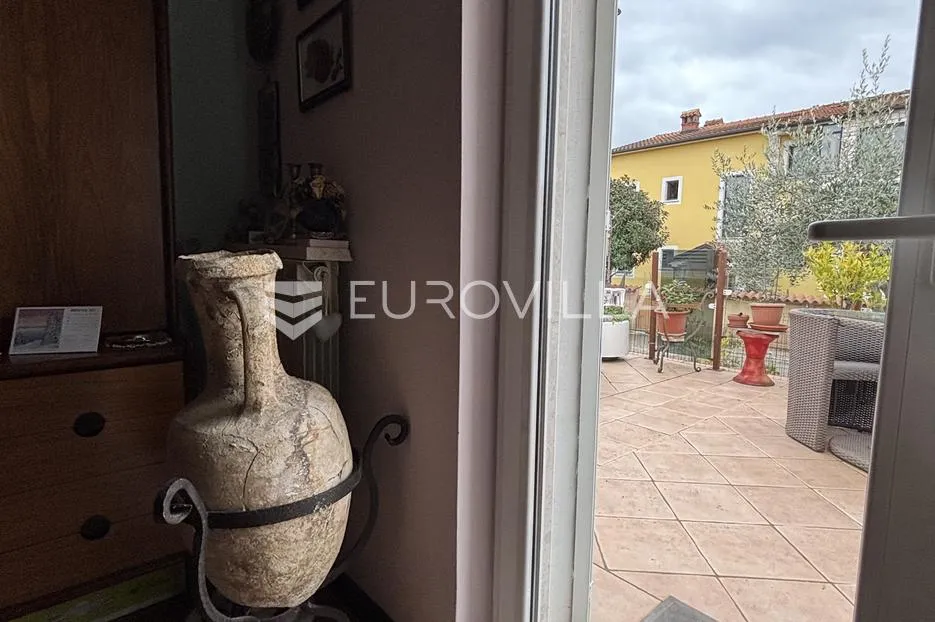 umag, murine, samostojeća kuća s dva odvojena stana na mirnoj lokaciji - slika 18