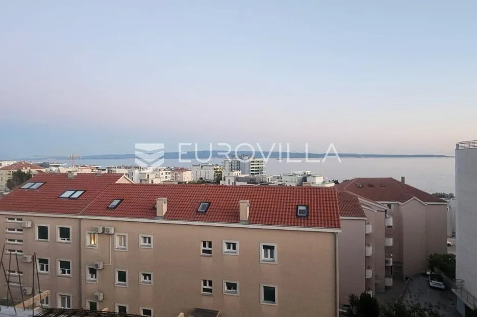 split, žnjan komforan jednosoban stan 59 m² u novogradnji s garažom - slika 6