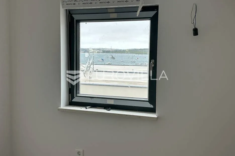 medulin, trosoban stan s pogledom more neto korisne površine od 133 m² - slika 6