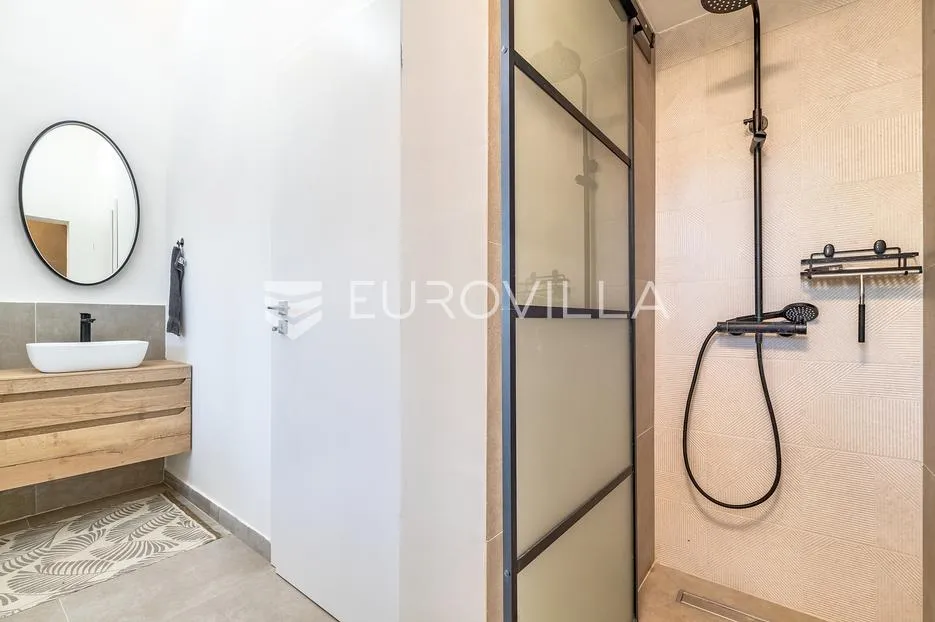 zagreb, medulićeva britanac, stan 79 m² s radnom sobom, prvi najam - slika 7