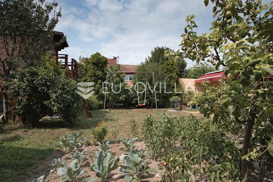 osijek, donji grad, adaptirana kuća s velikim potencijalom, 700 m², plac 947 m² - slika 10