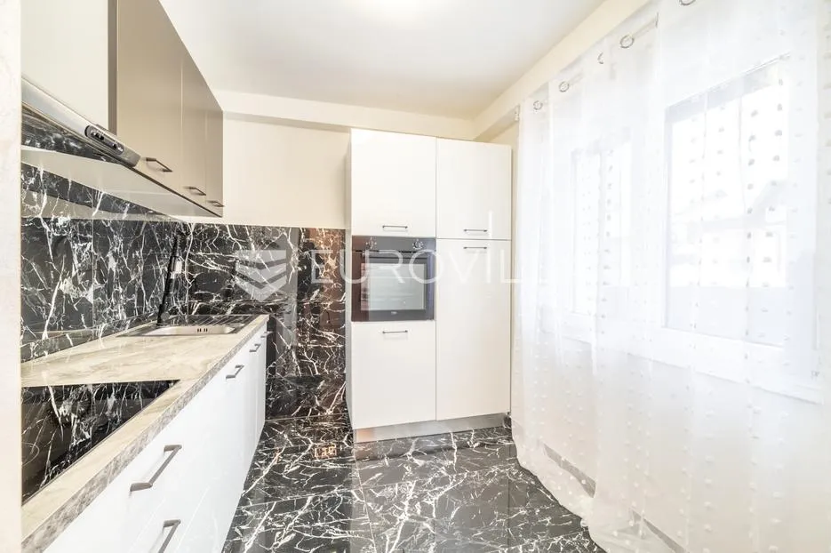 dubrava, zgrada s četiri stambene jedinice 339,17 m², podruma i šest parkirnih mjesta - slika 27