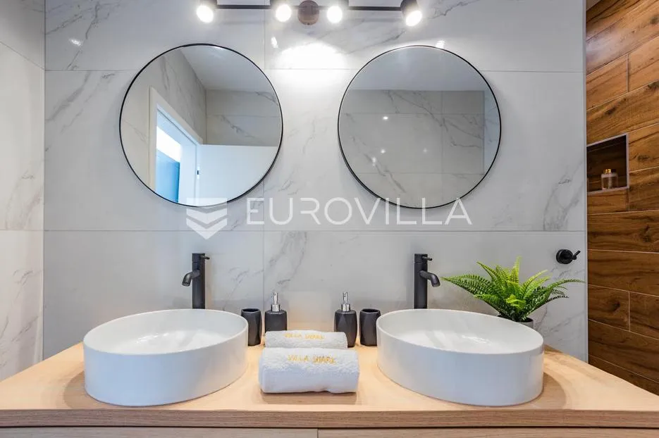 zadar, maslenica, luksuzna villa kraj mora - slika 25