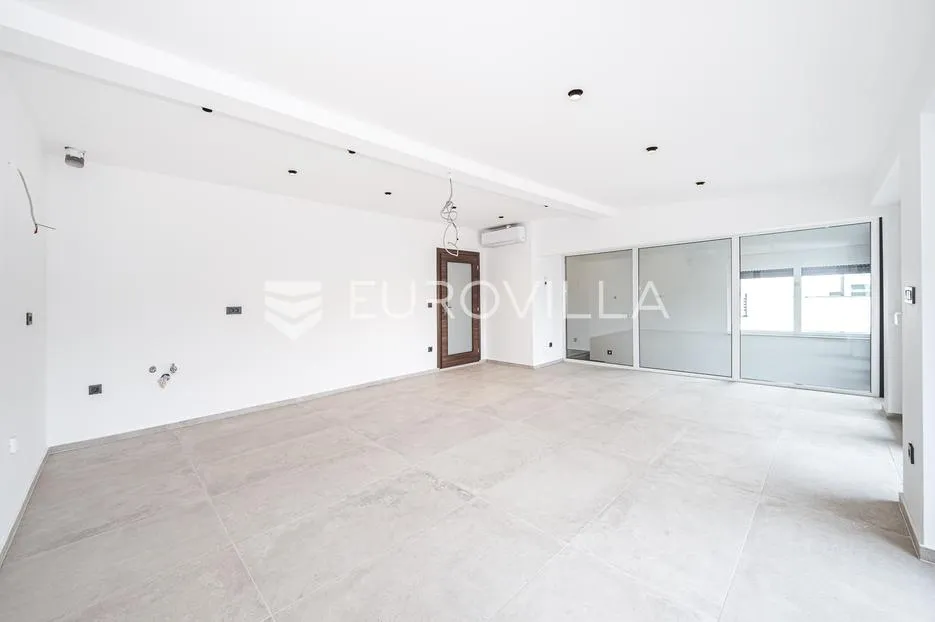 zagreb, srednjaci, novoadaptiran četverosoban stan, neto površine 81 m² - slika 2