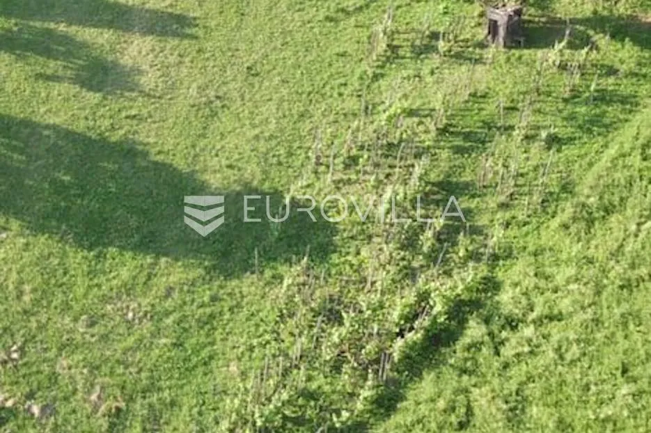 Gornje Vrapče, građevinsko zemljište 986 m2 - Zagreb