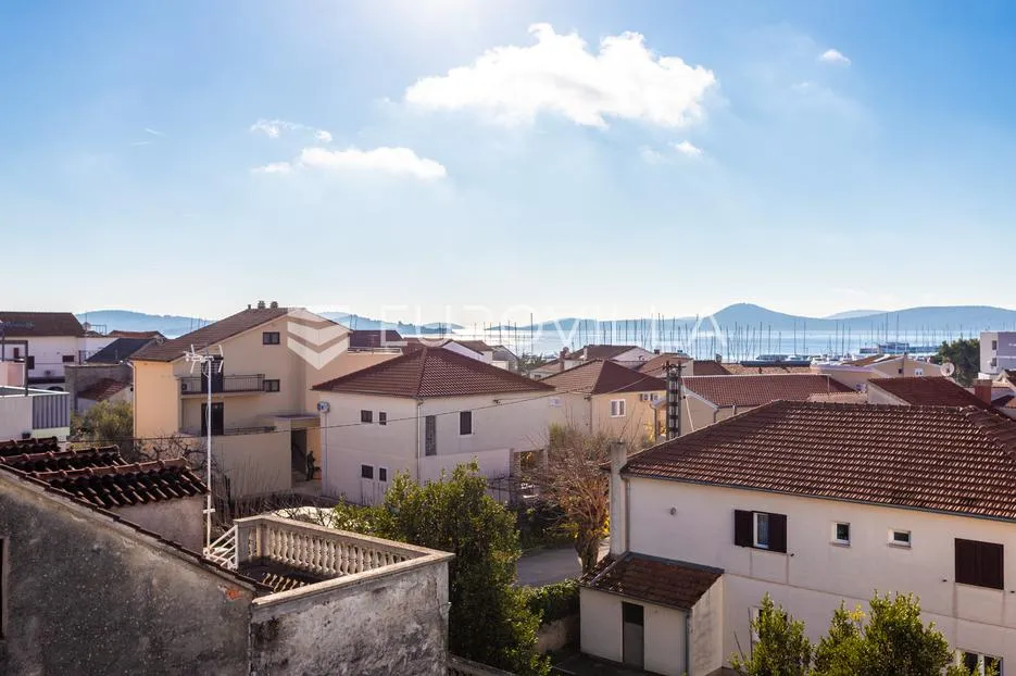 vodice, novogradnja, penthouse s krovnom terasom i pogledom na more, 137,93 m² - slika 26