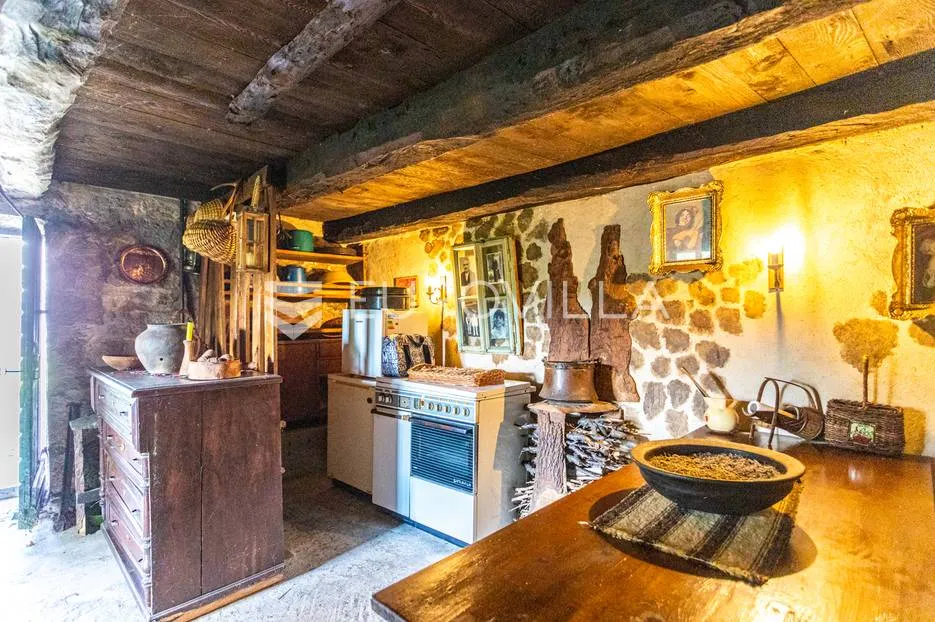 imotski, lovreć, jedinstvena kamena kuća - slika 35
