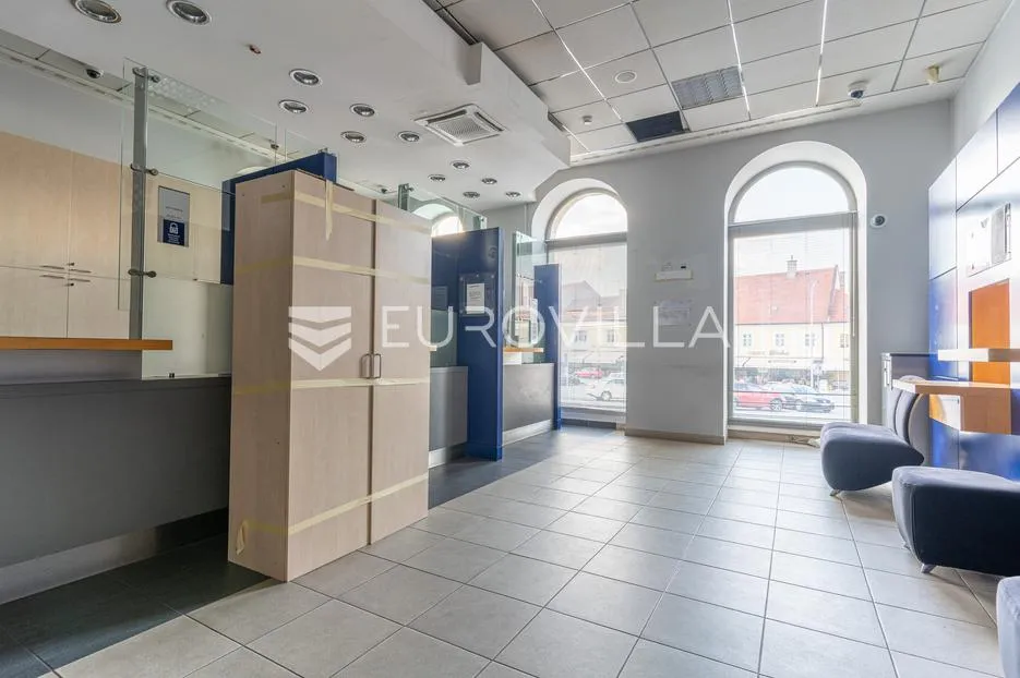 požega, trg sv.trojstva, atraktivan poslovni prostor 235 m² - slika 3