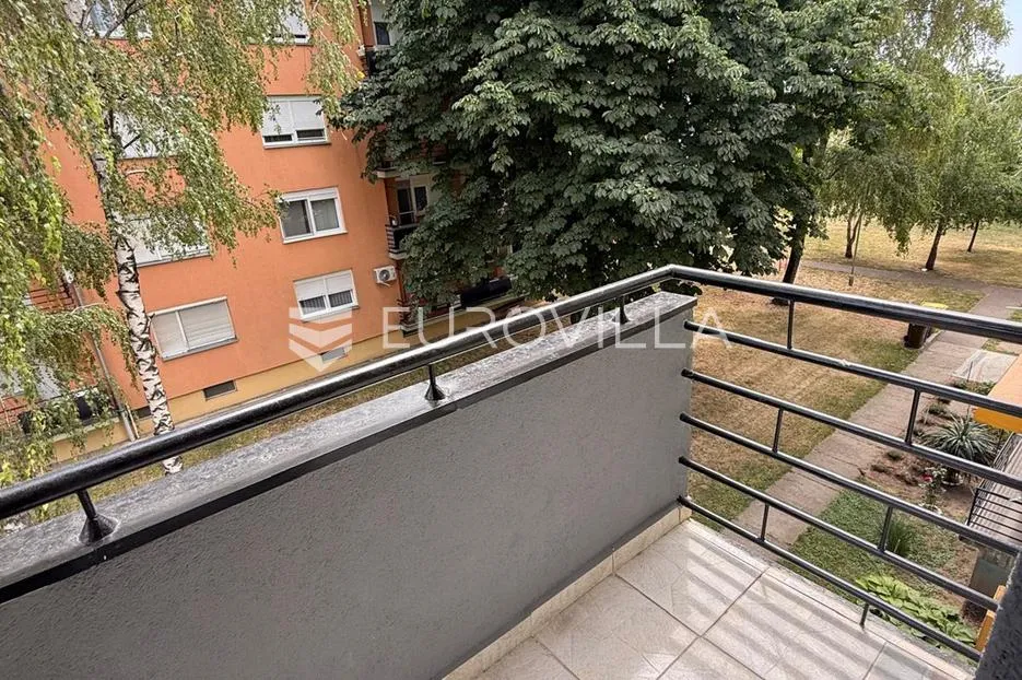 vinkovci, funkcionalan i odmah useljiv stan 64 m² - slika 9